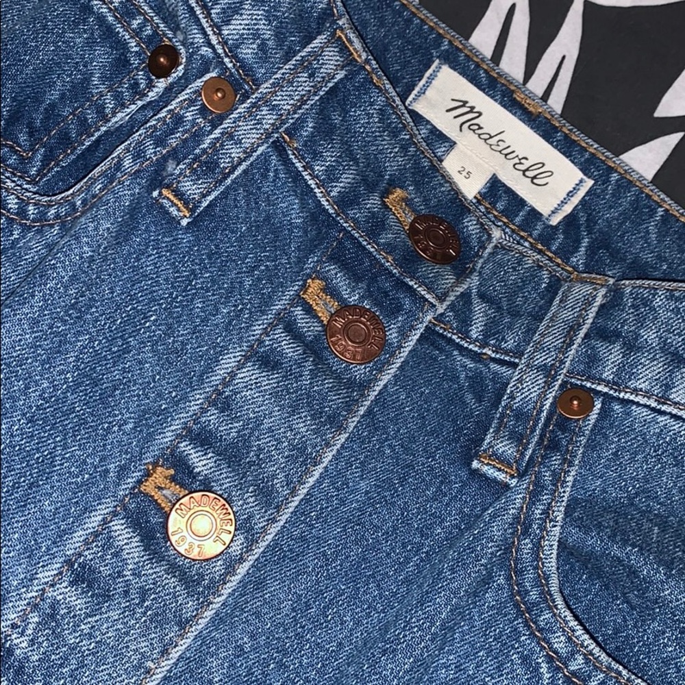 Madewell denim skirt!